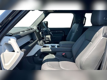 Used Land Rover Defender 2026 for sale - 79028052: Photo