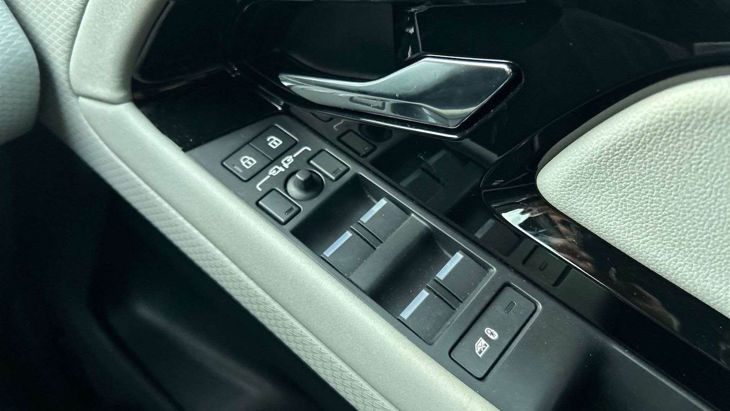 Used Land Rover Range Rover Evoque 2022 for sale - 77282056: Photo 25