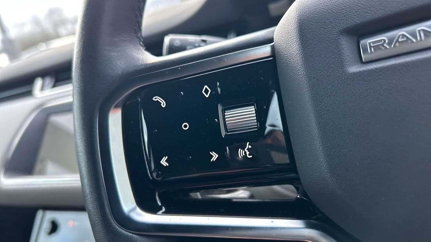 Used Land Rover Range Rover Evoque 2022 for sale - 77282056: Photo 35