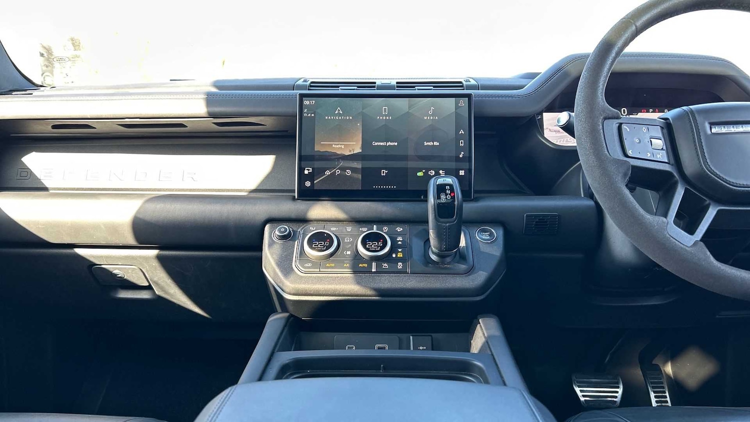 Used Land Rover Defender 2022 for sale - 76460596: Photo 14