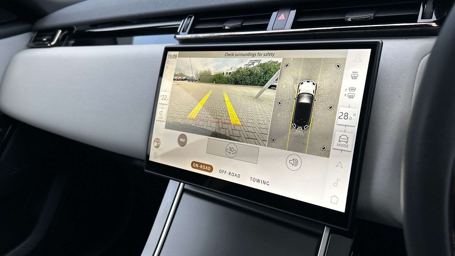 Used Land Rover Range Rover Velar 2023 for sale - 76745994: Photo 12