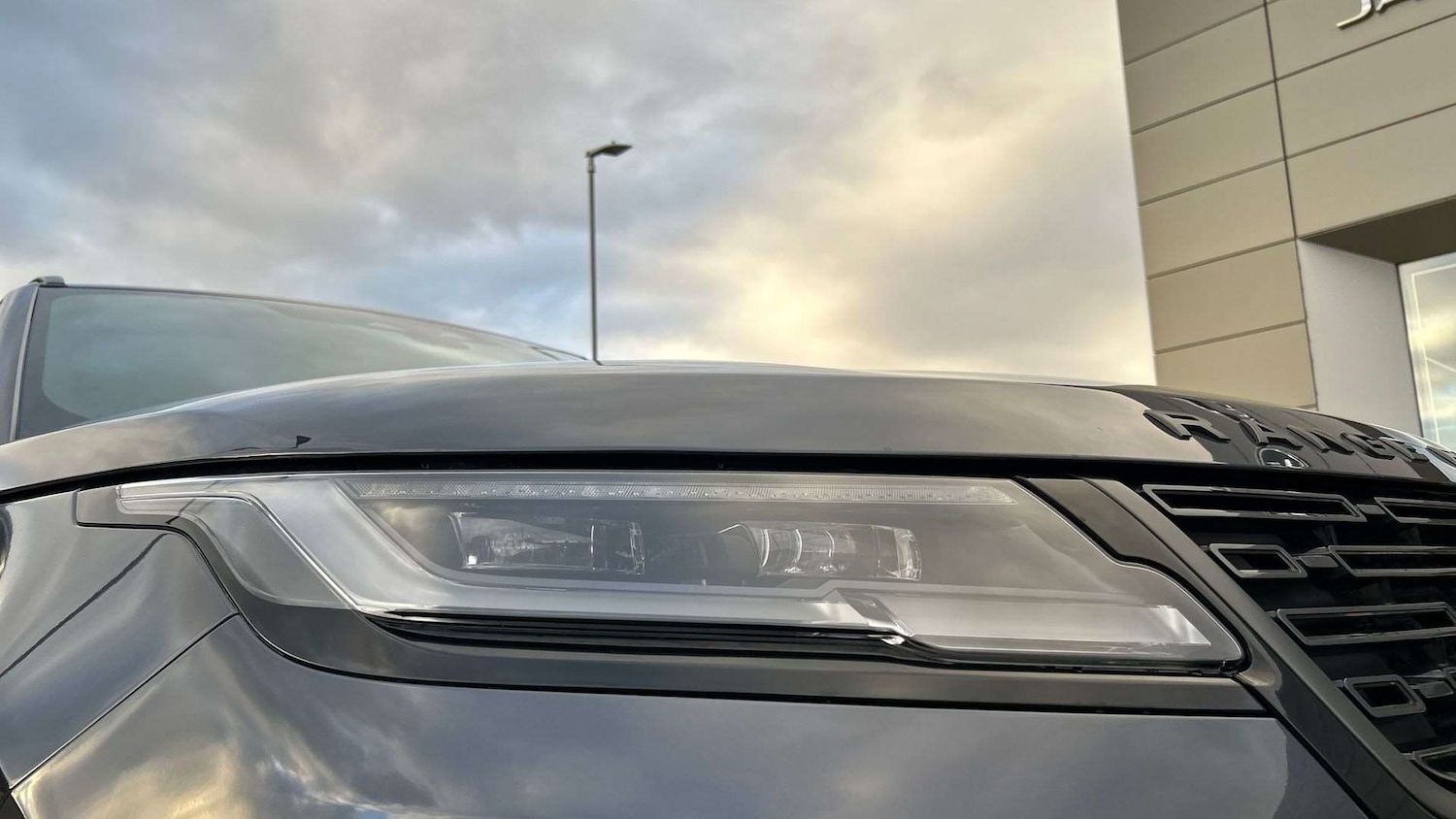 Used Land Rover Range Rover Velar 2023 for sale - 76745994: Photo 17