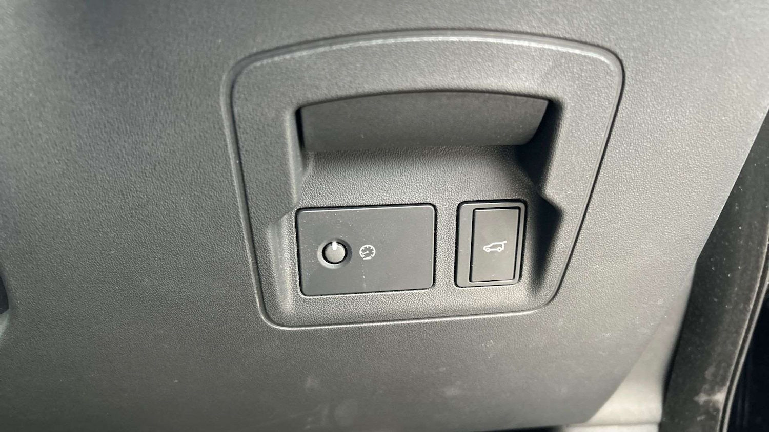 Used Land Rover Range Rover Velar 2023 for sale - 76745994: Photo 33