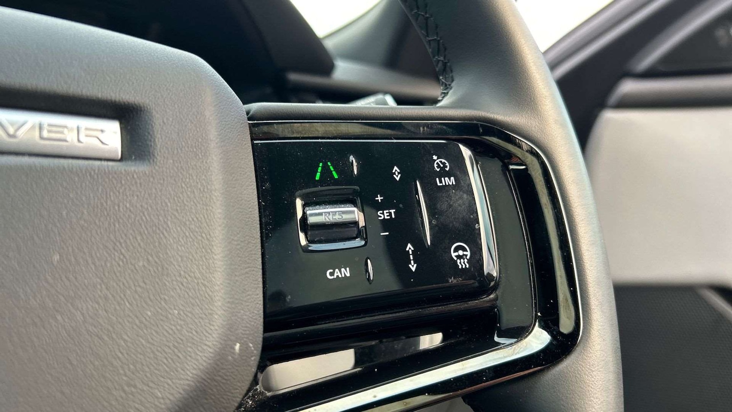 Used Land Rover Range Rover Velar 2023 for sale - 76745994: Photo 35