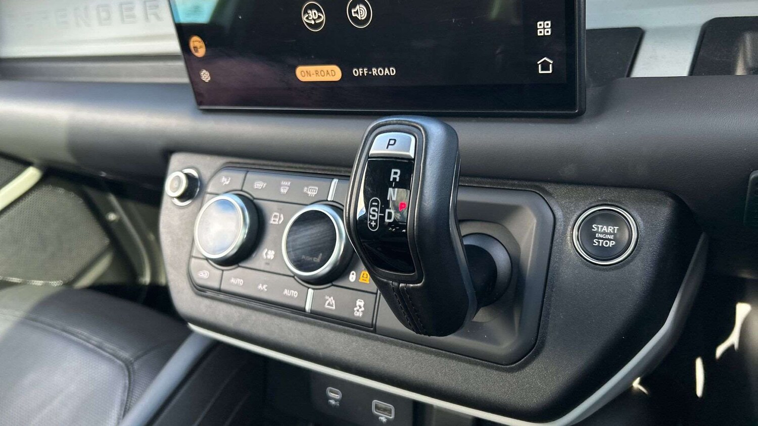 Used Land Rover Defender for sale - 78118792: Photo 13