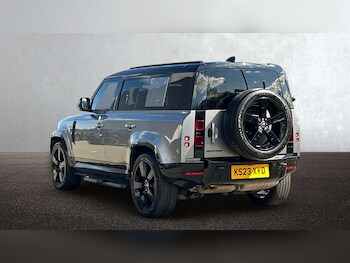 Used Land Rover Defender 2023 for sale - 78118792: Photo