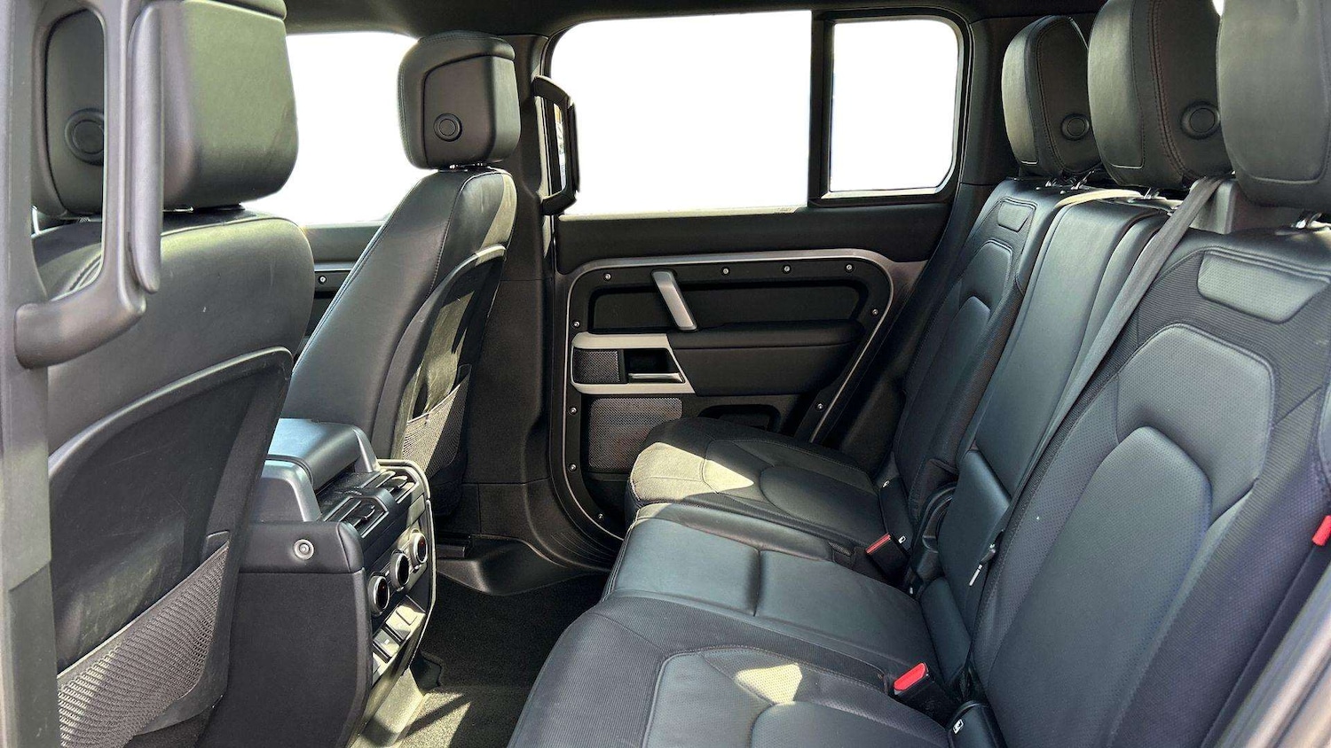 Used Land Rover Defender for sale - 78118792: Photo 4