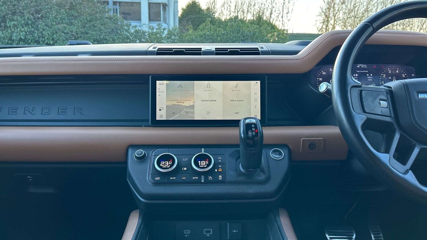 Used Land Rover Defender 2020 for sale - 77740772: Photo 14