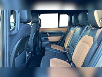 Used Land Rover Defender 2020 for sale - 77740772: Photo