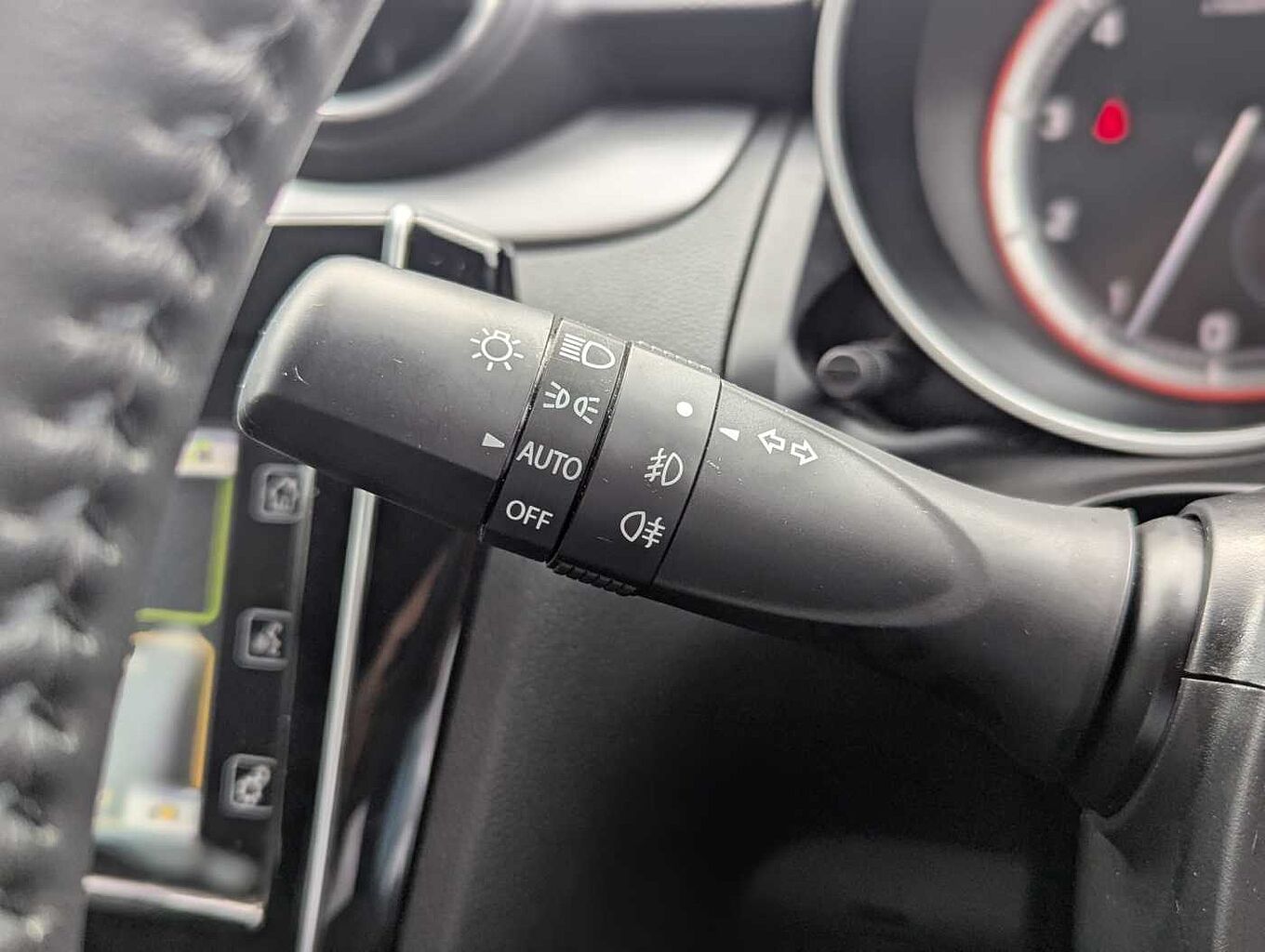 Used Suzuki Swift 2022 for sale - 77030881: Photo 16