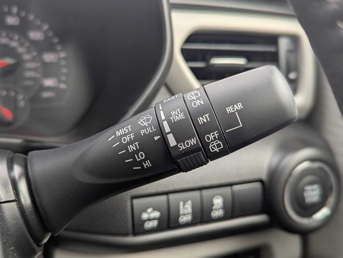 Used Suzuki Swift 2024 for sale - 77030885: Photo 14