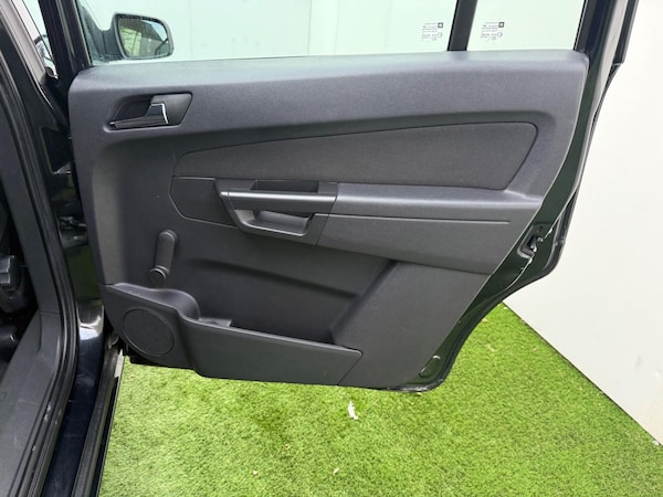 Used Vauxhall Zafira 2014 for sale - 76200680: Photo 22