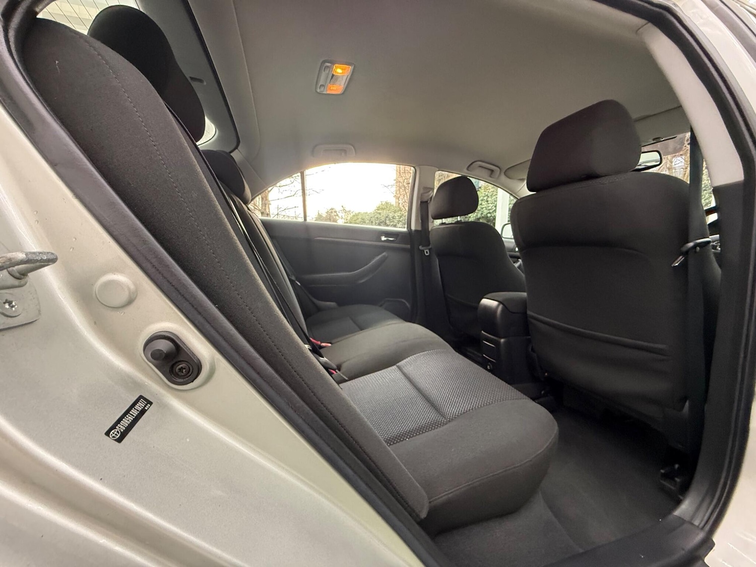 Used Toyota Avensis 2004 for sale - 77358846: Photo 19