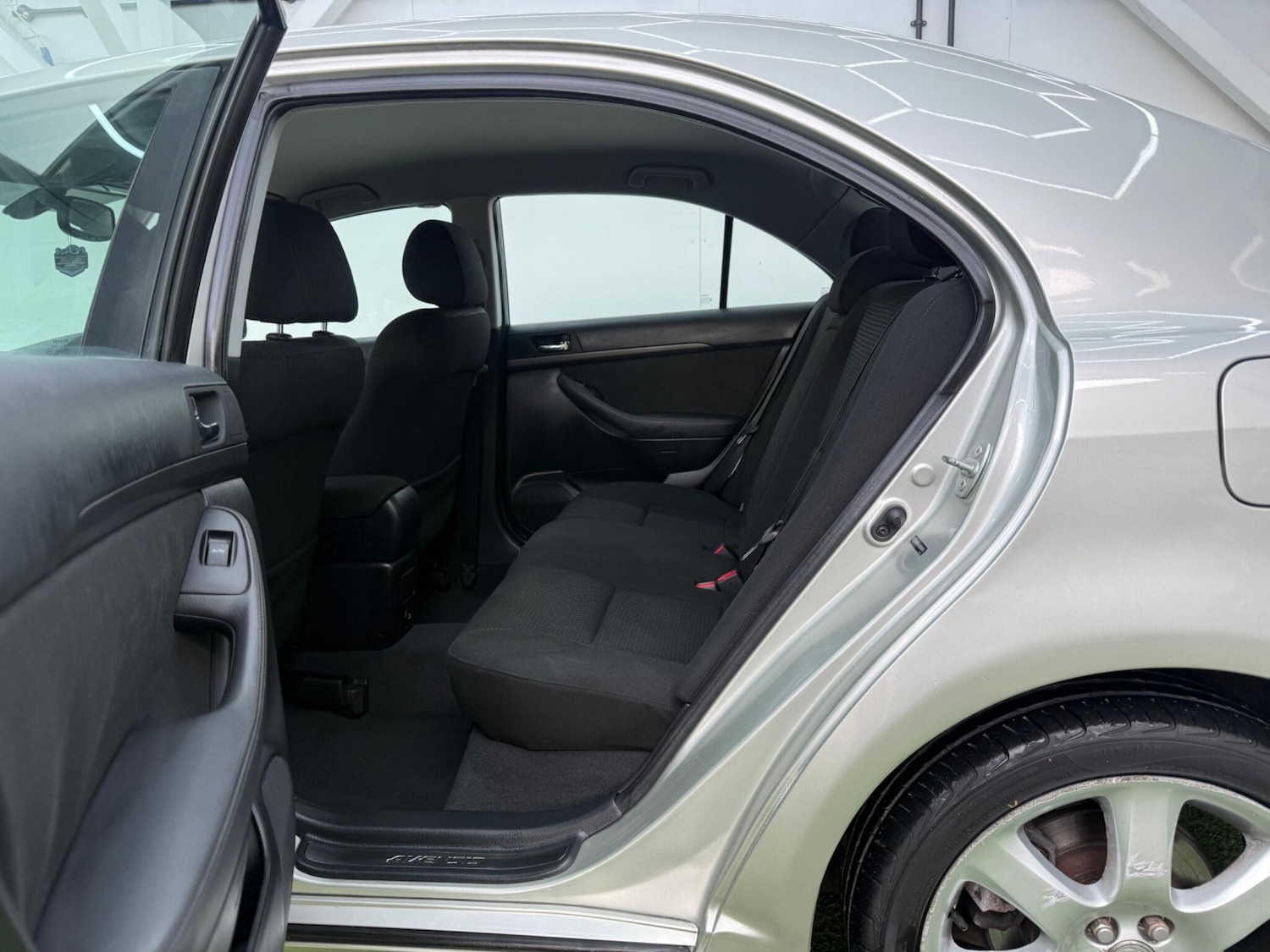 Used Toyota Avensis 2004 for sale - 77358846: Photo 22