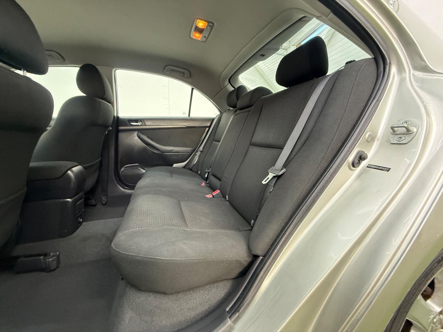 Used Toyota Avensis 2004 for sale - 77358846: Photo 24