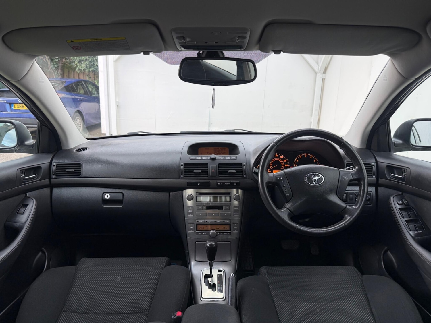 Used Toyota Avensis 2004 for sale - 77358846: Photo 28