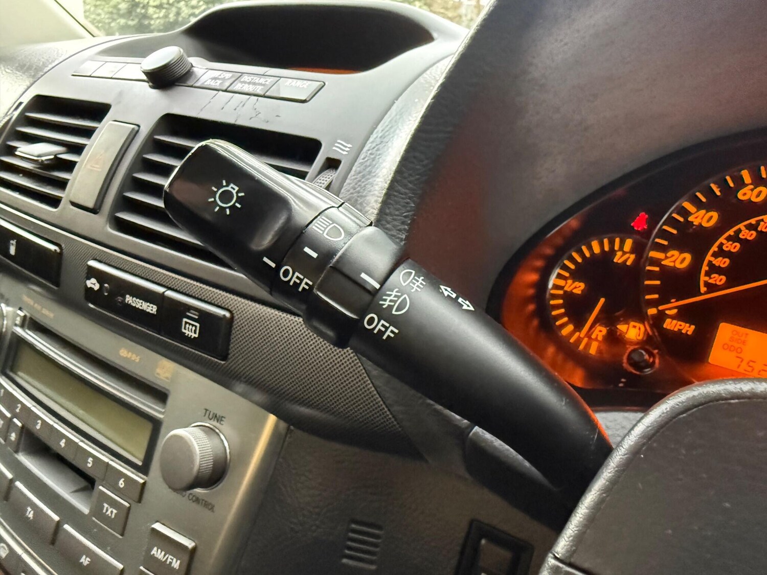 Used Toyota Avensis 2004 for sale - 77358846: Photo 36