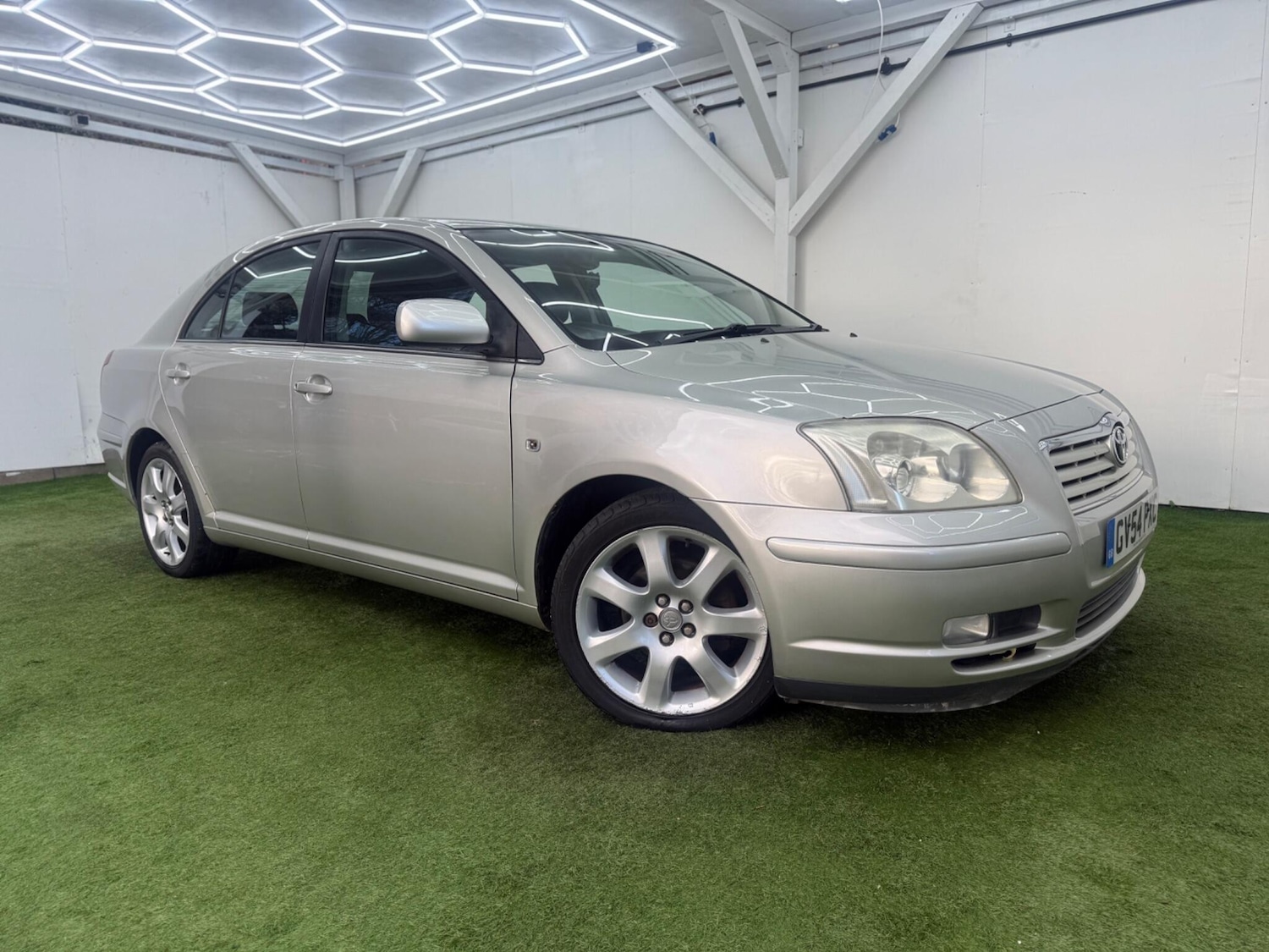 Used Toyota Avensis 2004 for sale - 77358846: Photo 4