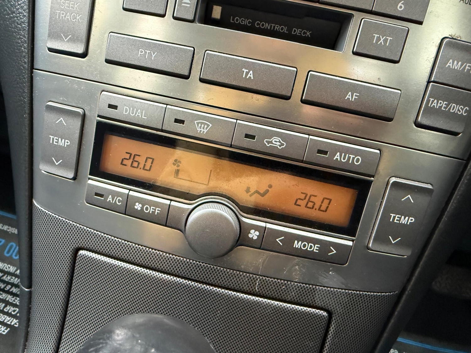 Used Toyota Avensis 2004 for sale - 77358846: Photo 46