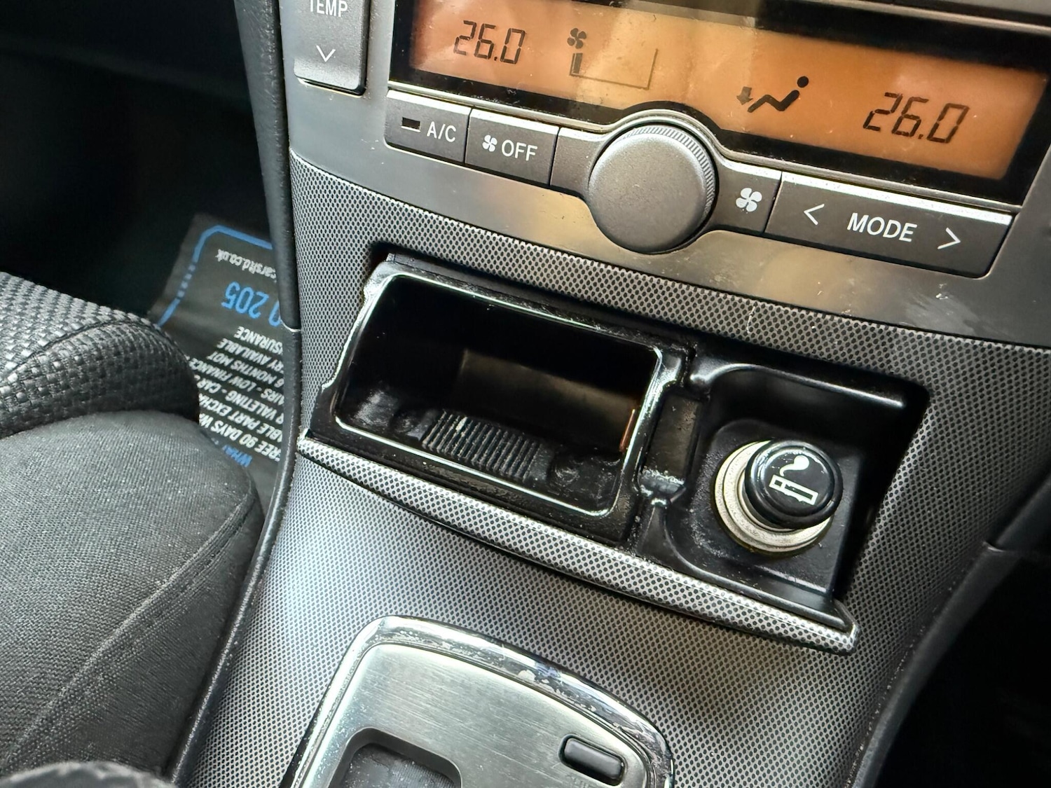 Used Toyota Avensis 2004 for sale - 77358846: Photo 47