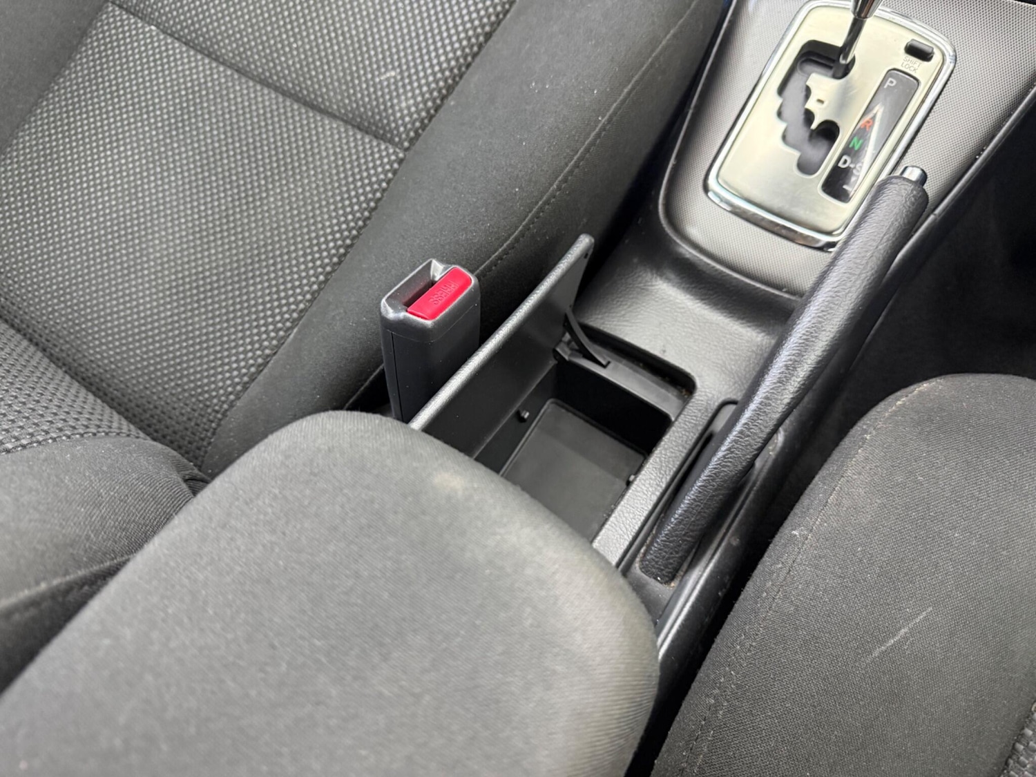 Used Toyota Avensis 2004 for sale - 77358846: Photo 49