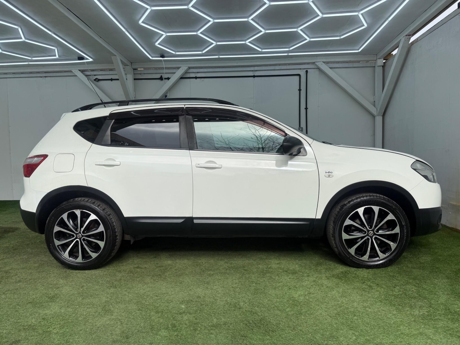 Used Nissan Qashqai for sale - 77754013: Photo 2