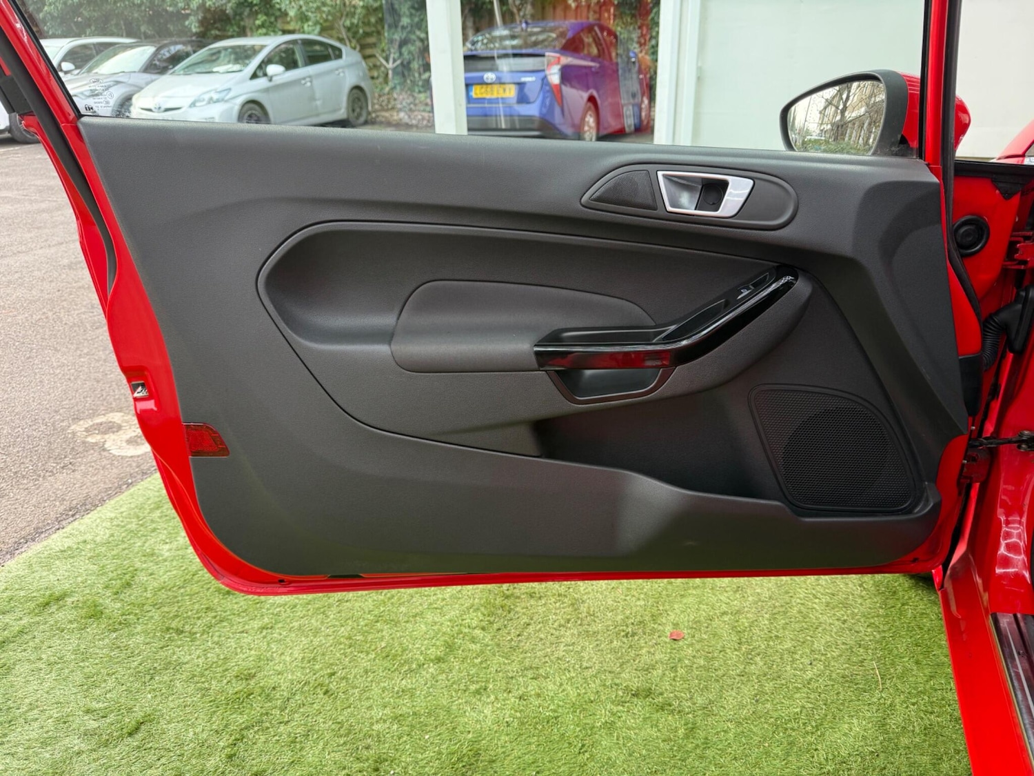 Used Ford Fiesta 2015 for sale - 77344263: Photo 24