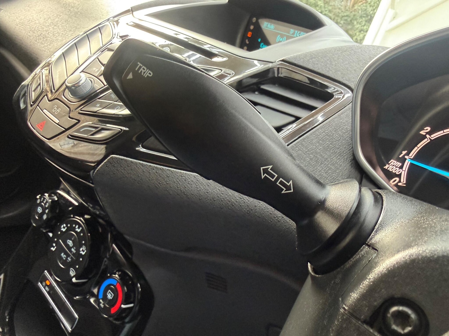 Used Ford Fiesta 2015 for sale - 77344263: Photo 32