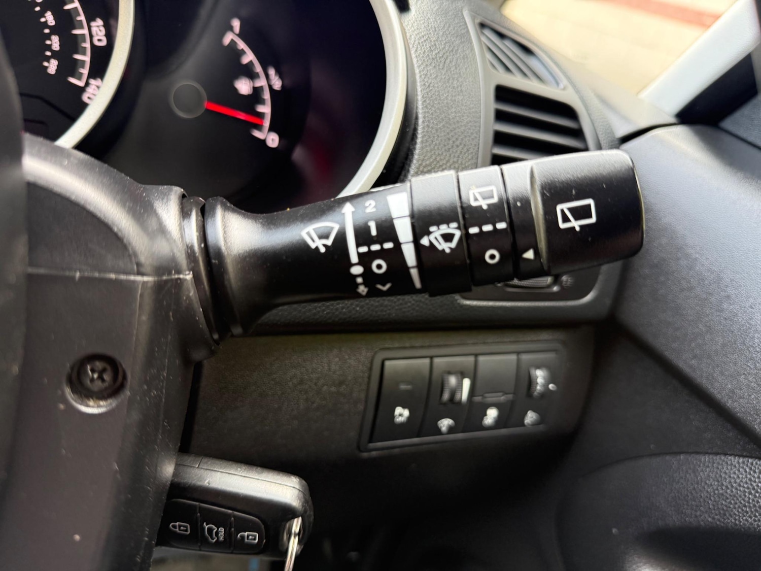 Used Kia Venga 2013 for sale - 76898306: Photo 36