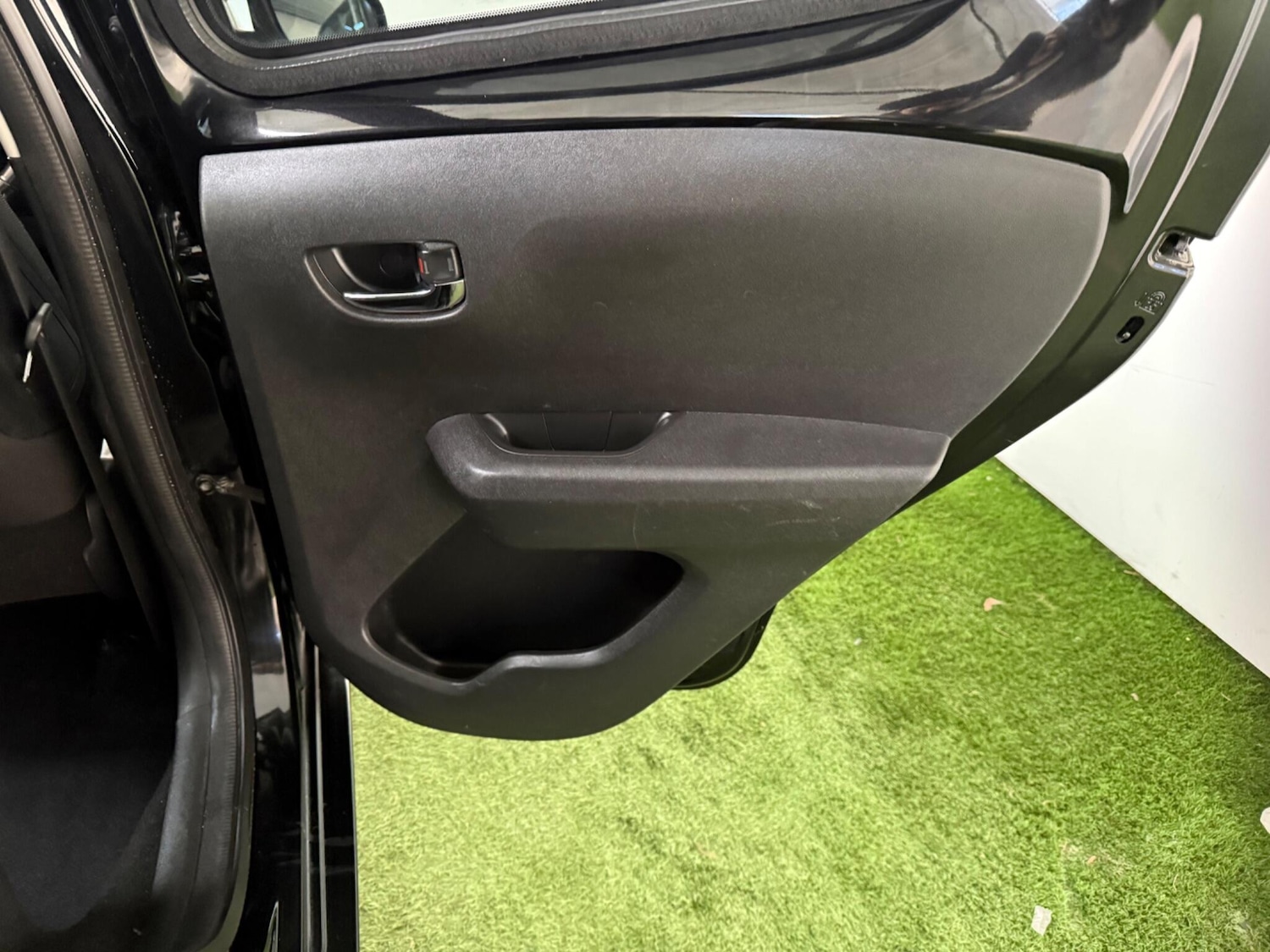 Used Peugeot 108 2015 for sale - 77120412: Photo 22