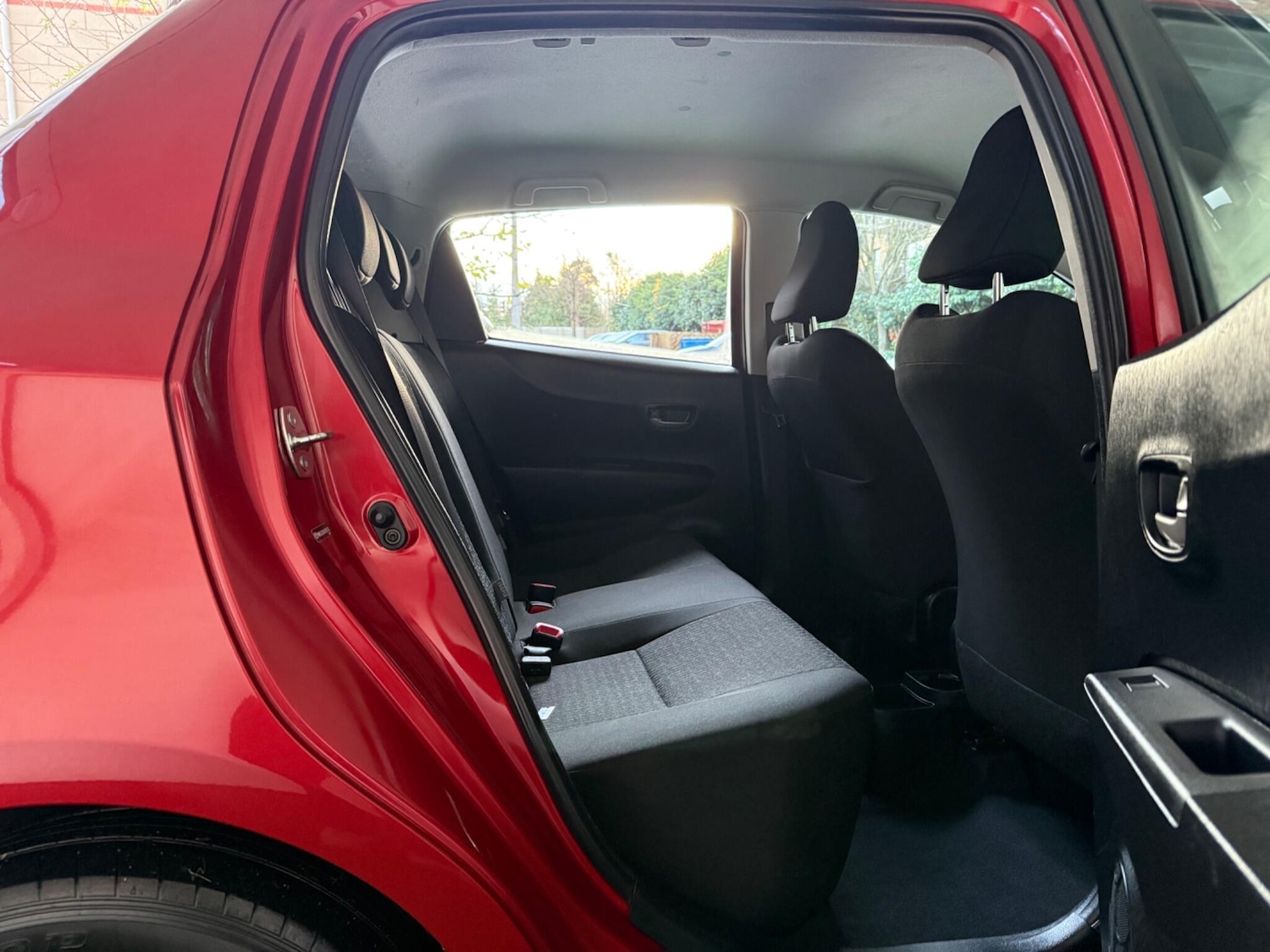 Used Toyota Yaris 2013 for sale - 76753036: Photo 17