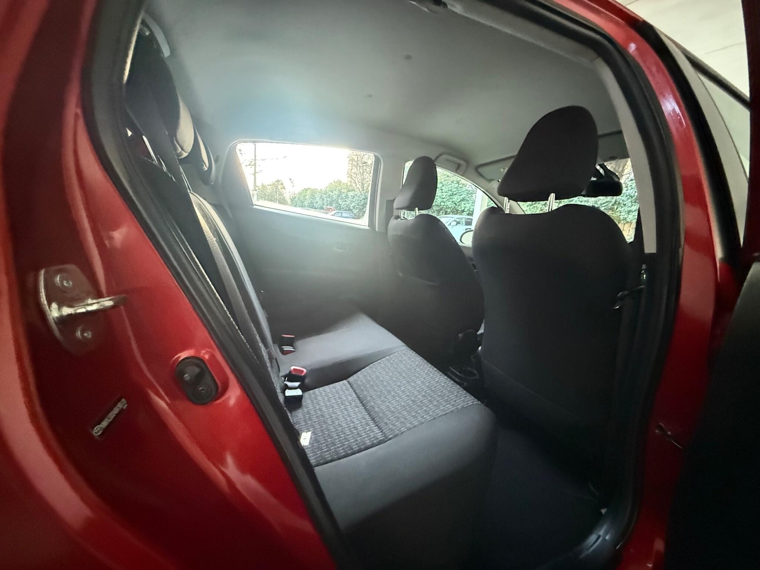 Used Toyota Yaris 2013 for sale - 76753036: Photo 18