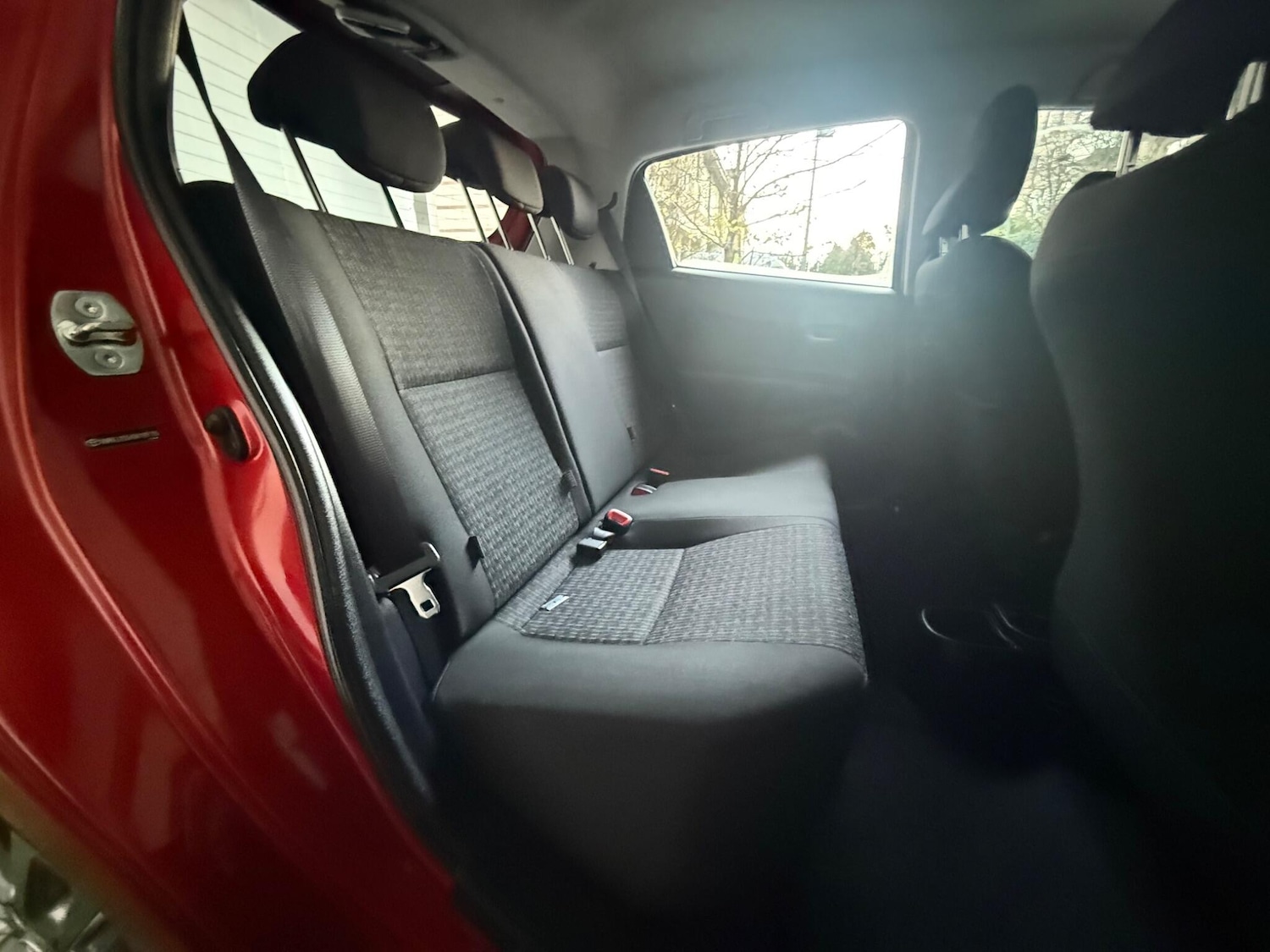 Used Toyota Yaris 2013 for sale - 76753036: Photo 19