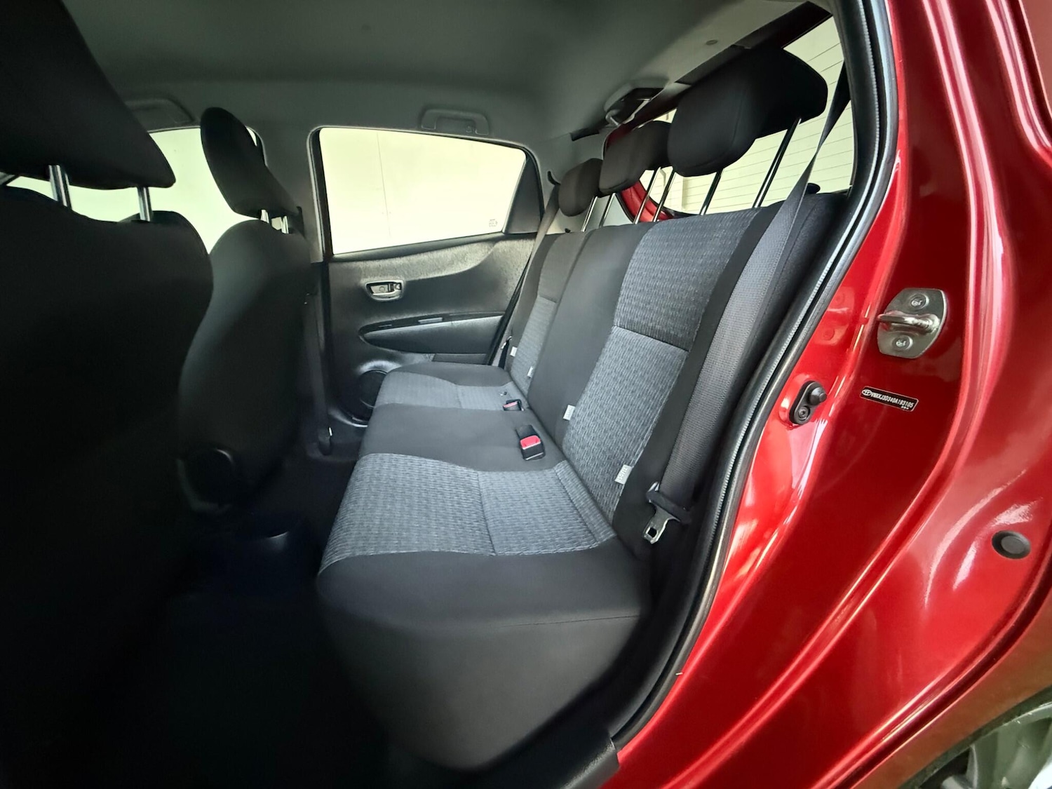 Used Toyota Yaris 2013 for sale - 76753036: Photo 23