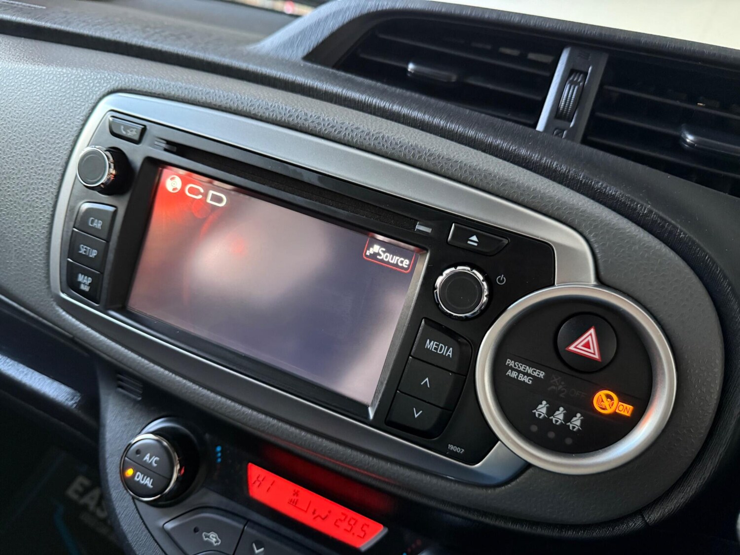 Used Toyota Yaris 2013 for sale - 76753036: Photo 43