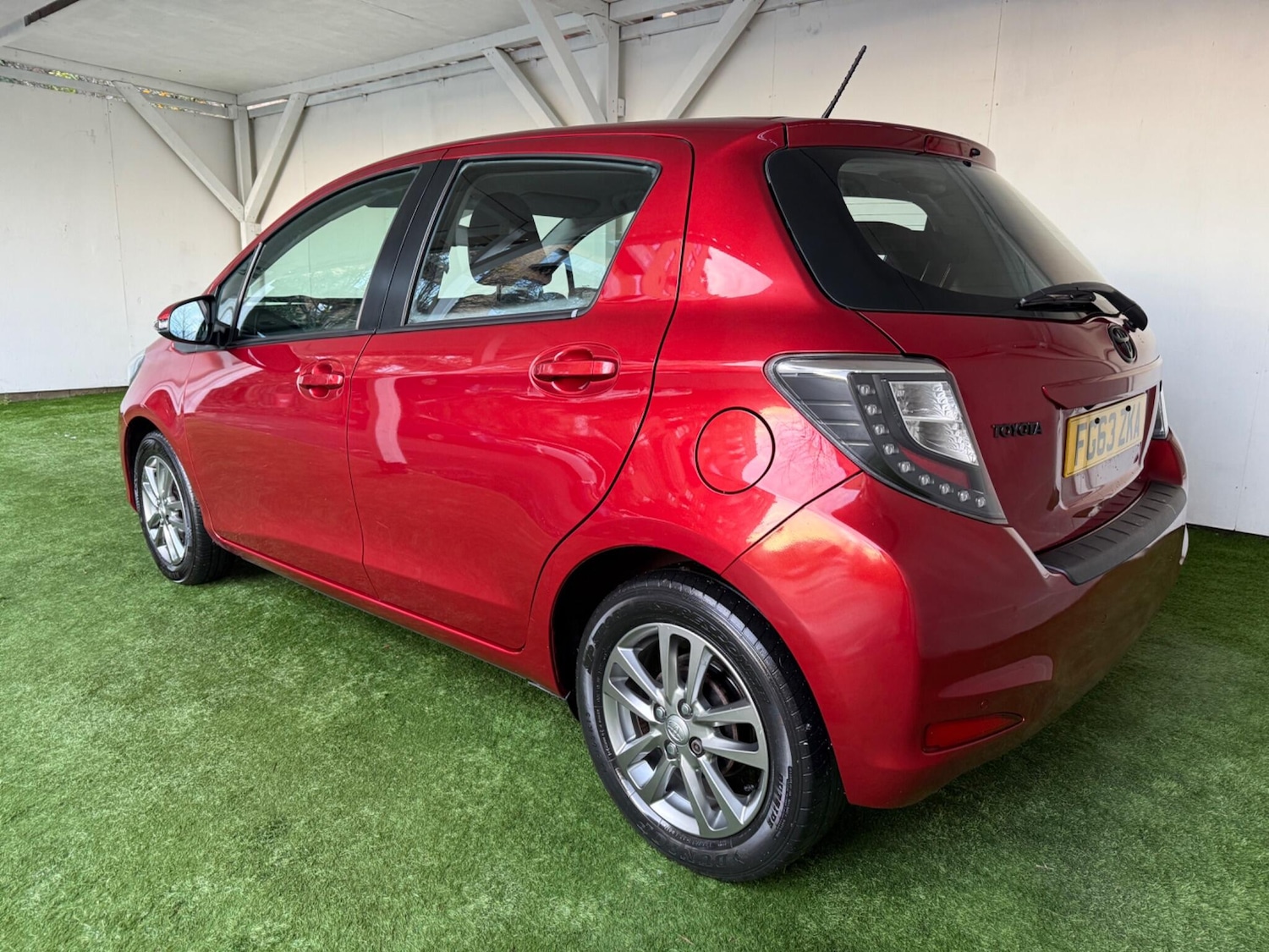 Used Toyota Yaris 2013 for sale - 76753036: Photo 9