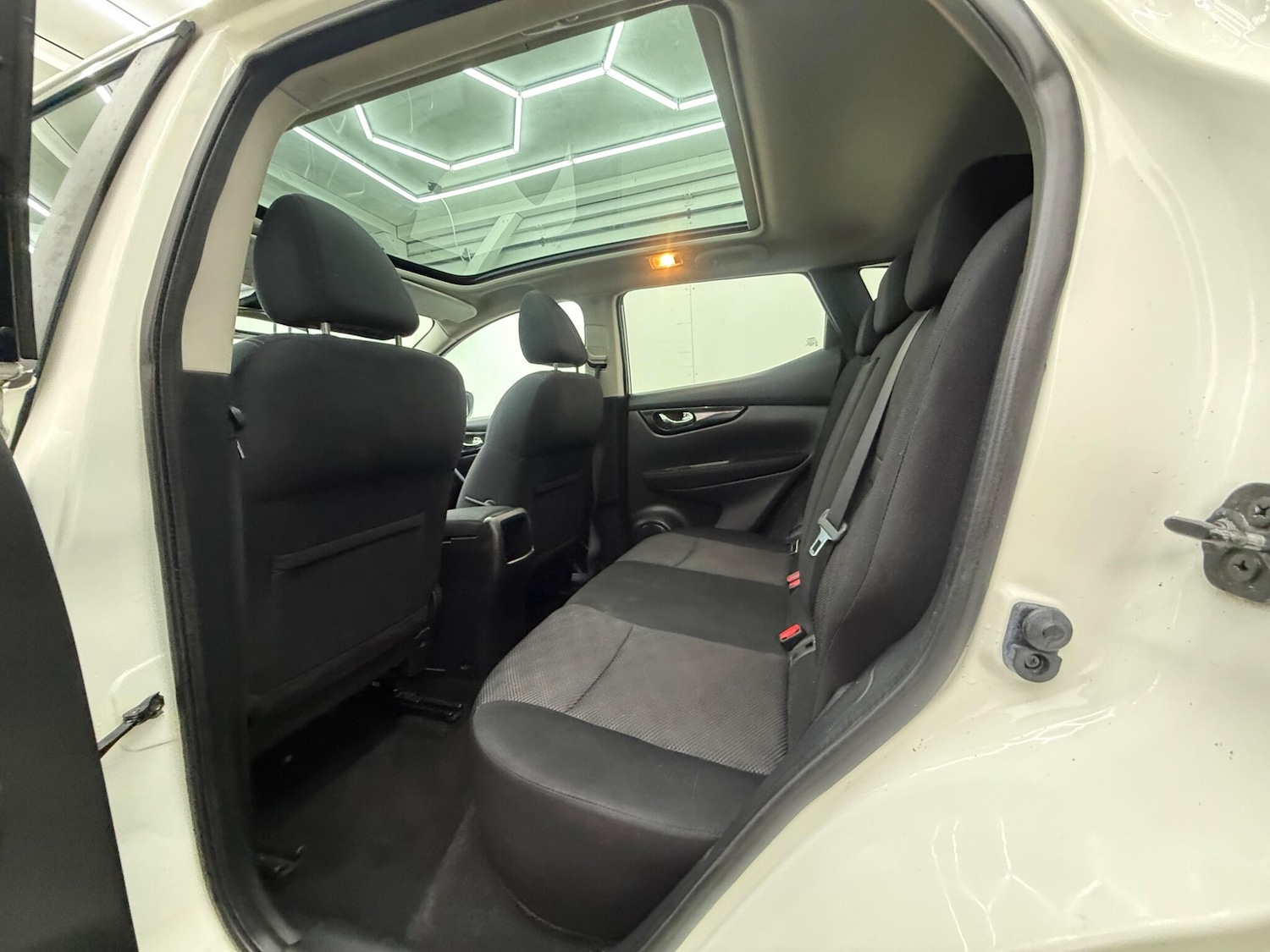 Used Nissan Qashqai 2014 for sale - 77799327: Photo 23