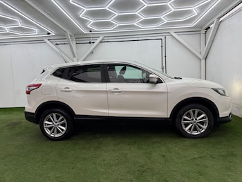 Used Nissan Qashqai 2014 for sale - 77799327: Photo