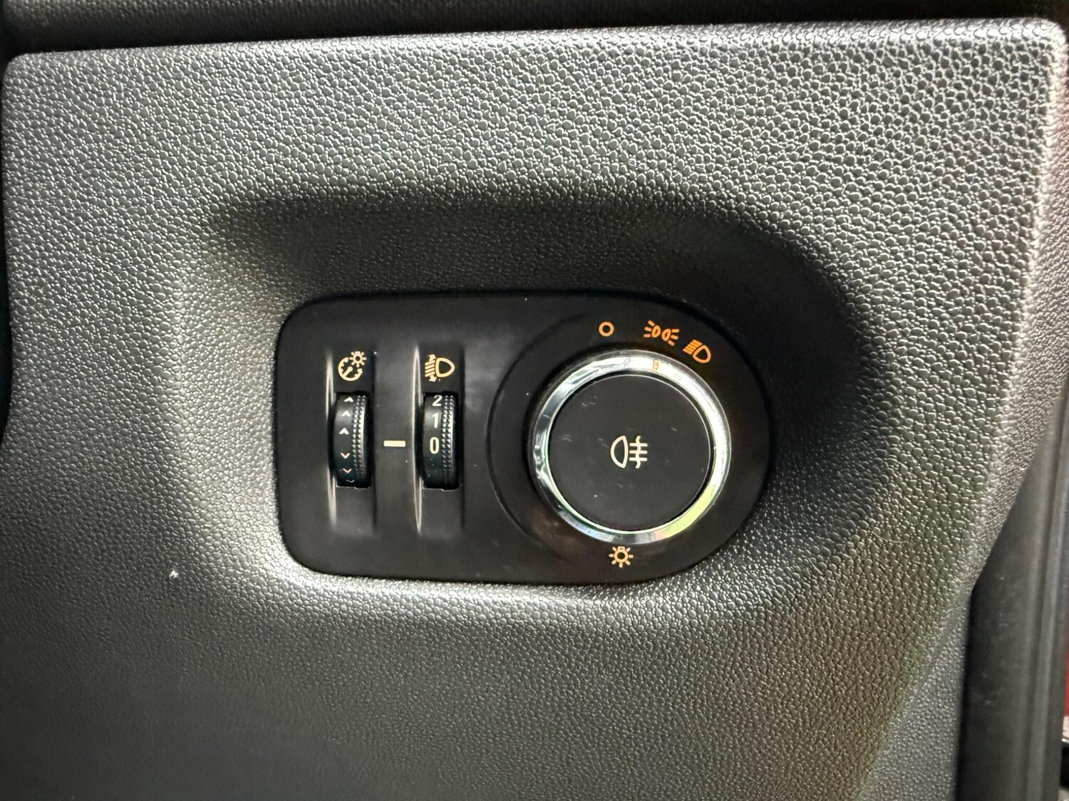 Used Vauxhall Corsa 2013 for sale - 77468410: Photo 40