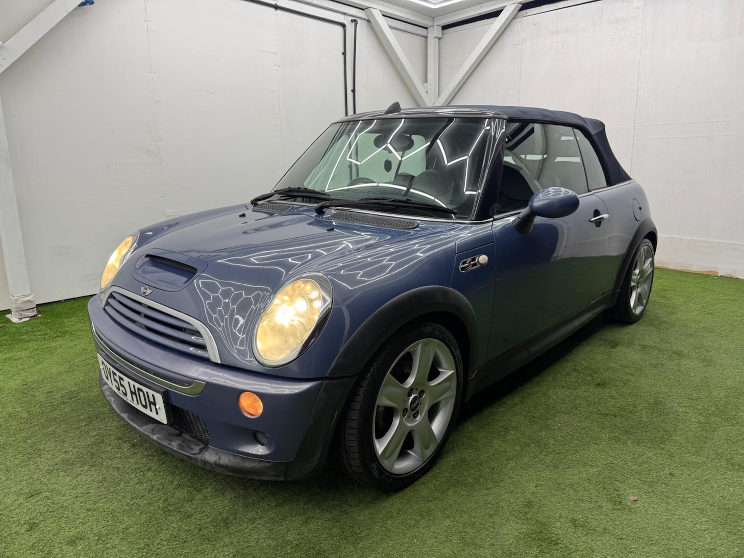 Used MINI Convertible 2005 for sale - 77132043: Photo 11