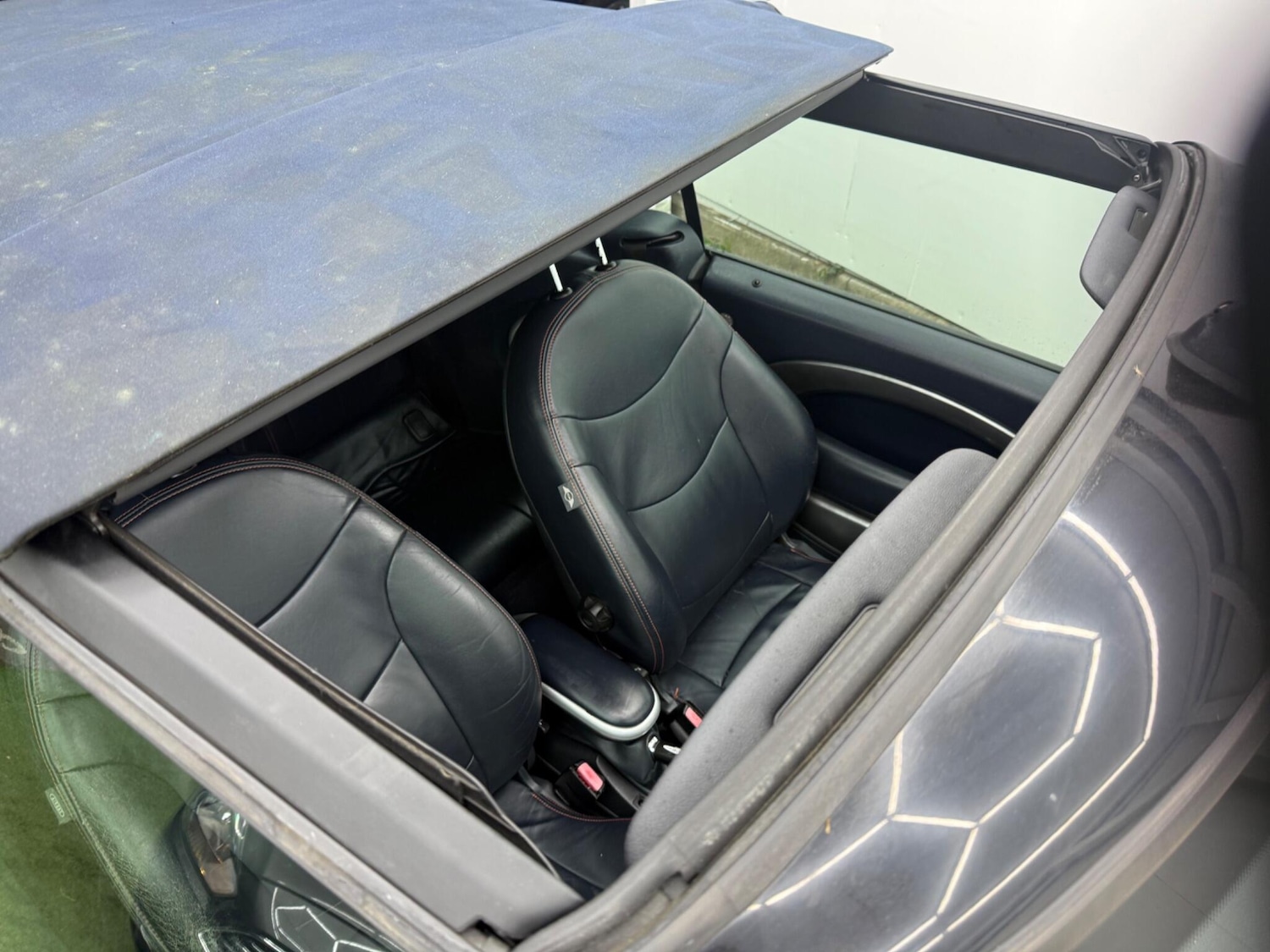 Used MINI Convertible 2005 for sale - 77132043: Photo 13