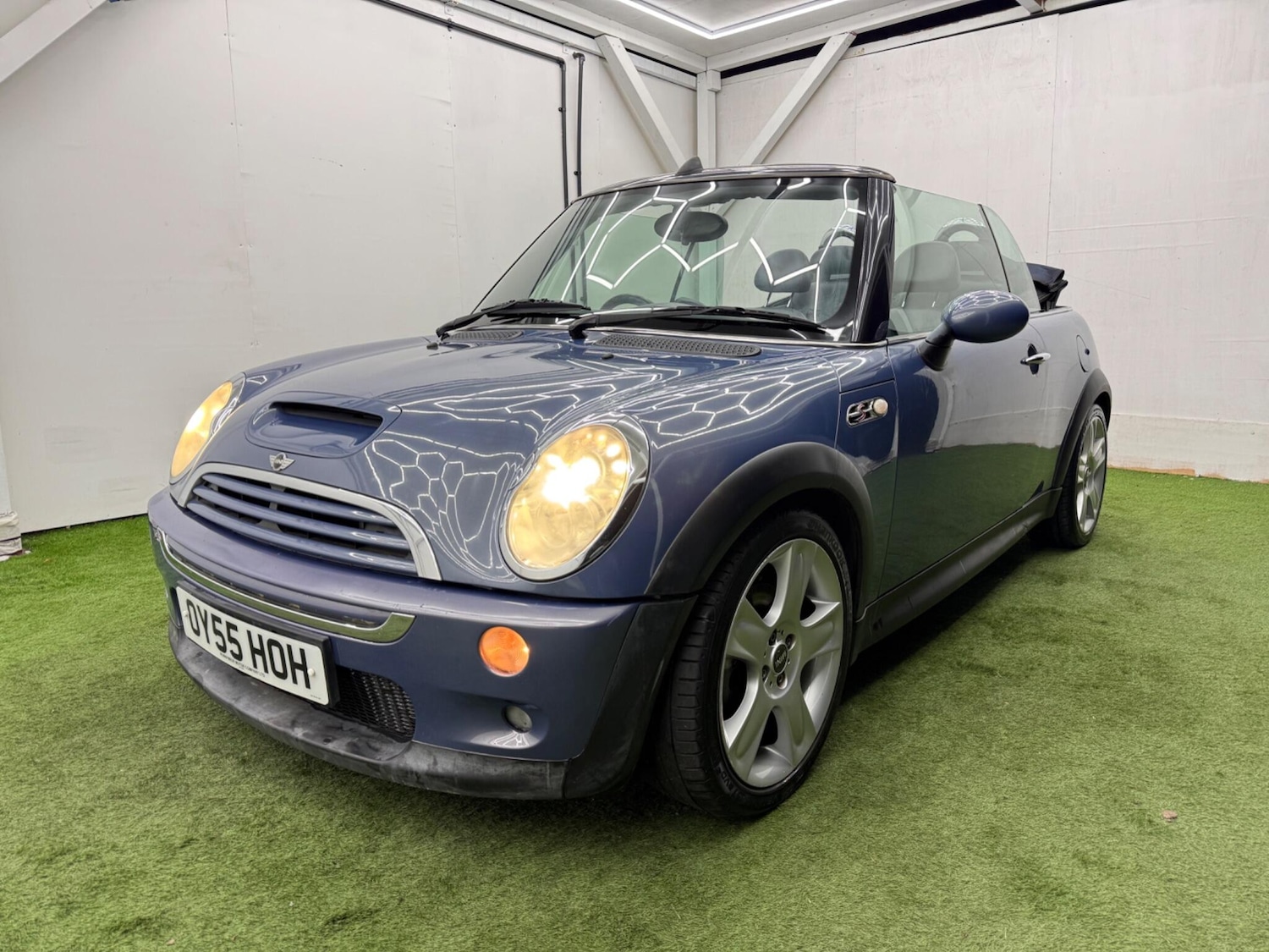 Used MINI Convertible 2005 for sale - 77132043: Photo 17