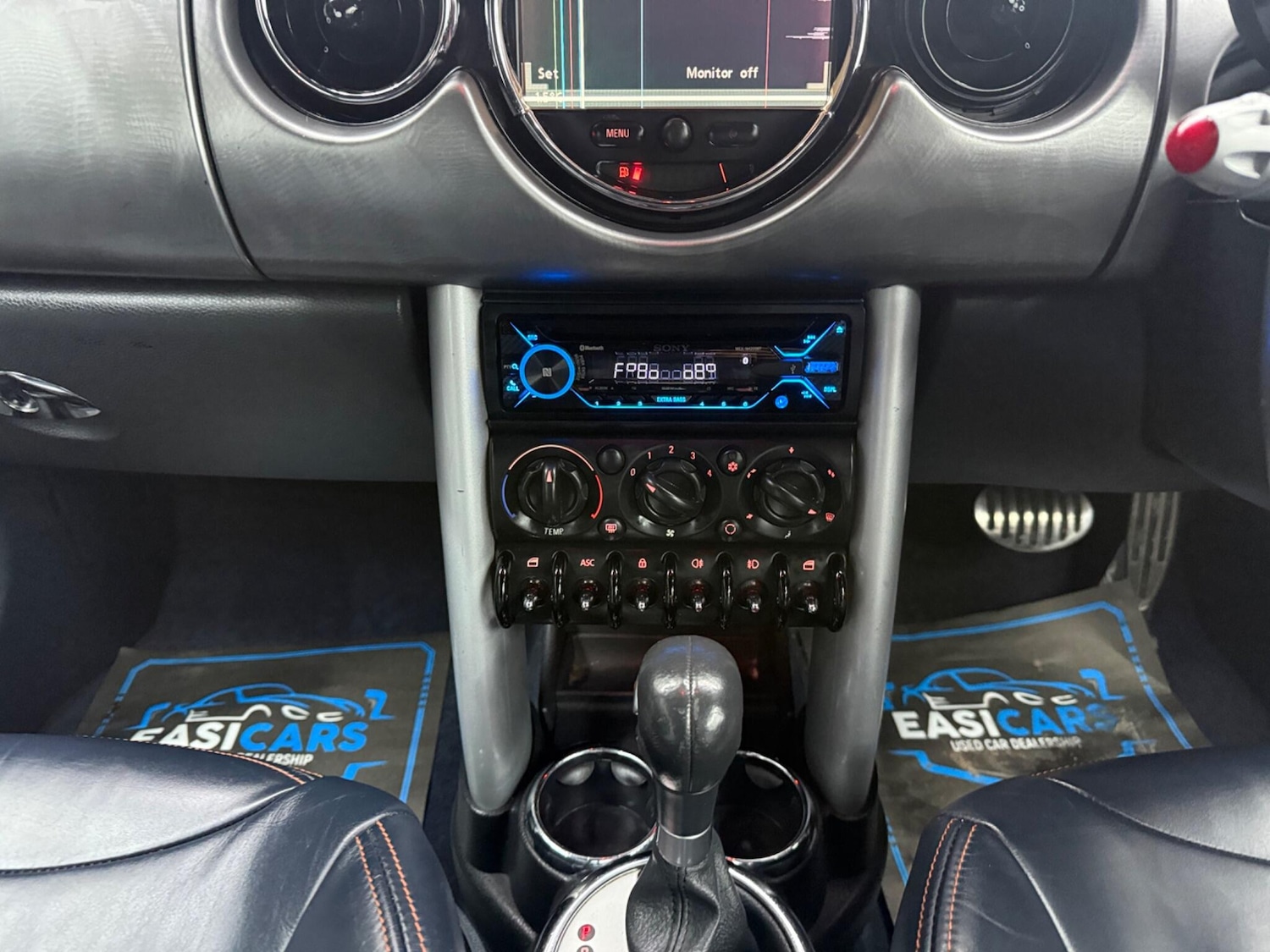 Used MINI Convertible 2005 for sale - 77132043: Photo 32