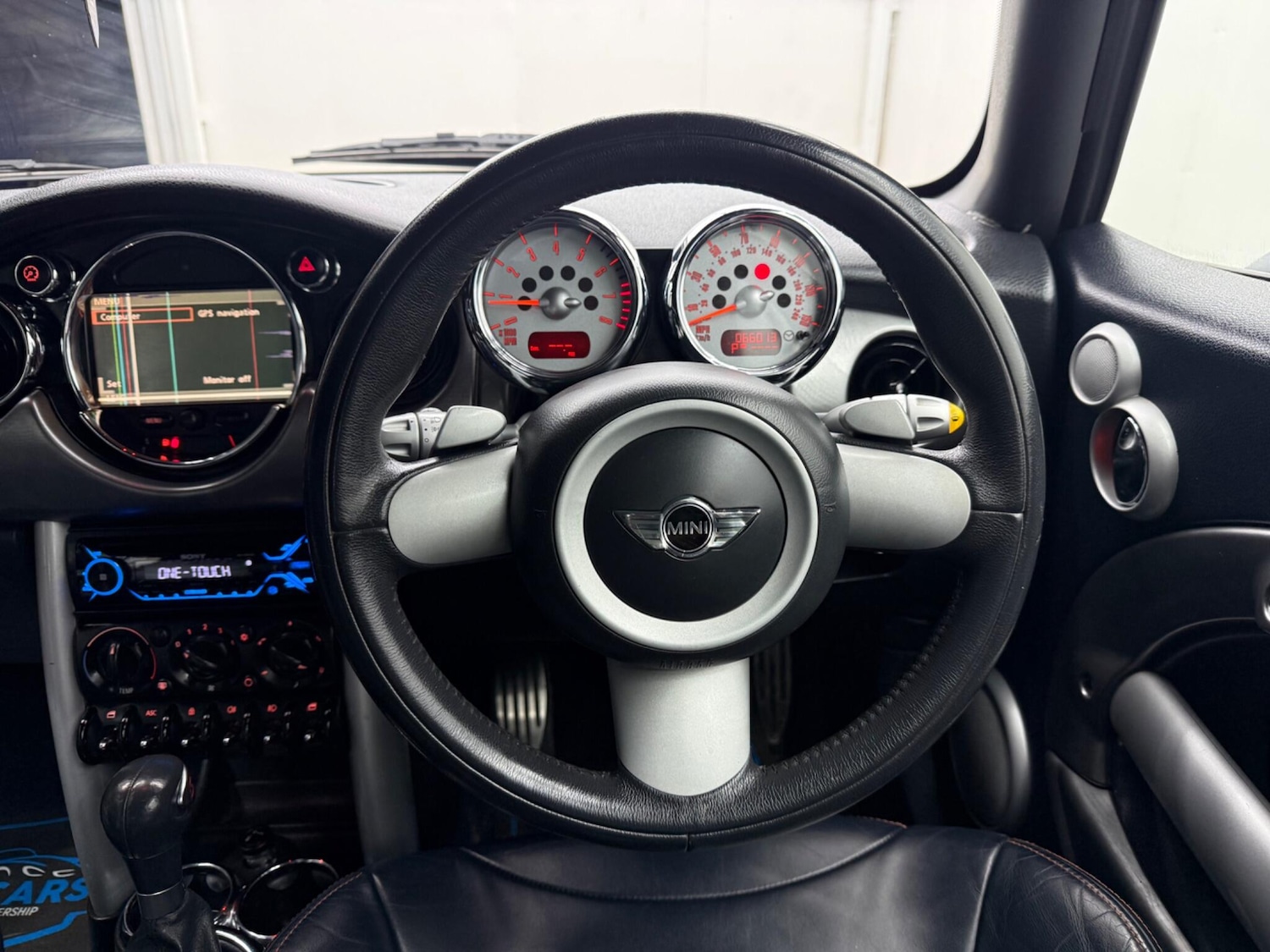 Used MINI Convertible 2005 for sale - 77132043: Photo 34