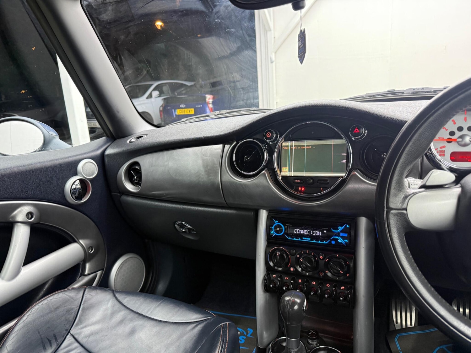 Used MINI Convertible 2005 for sale - 77132043: Photo 47