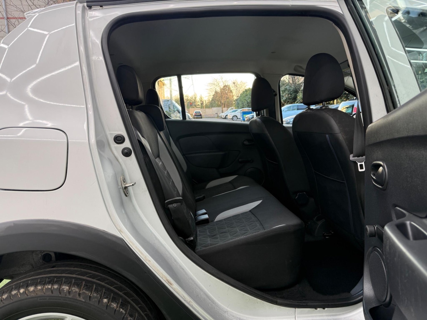 Used Dacia Sandero Stepway 2015 for sale - 77091534: Photo 17