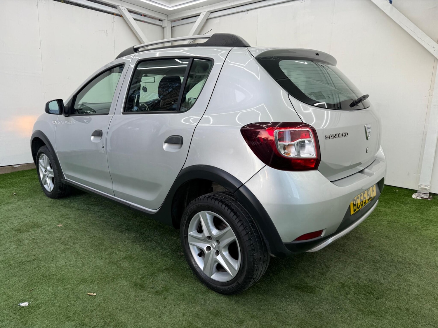 Used Dacia Sandero Stepway 2015 for sale - 77091534: Photo 9