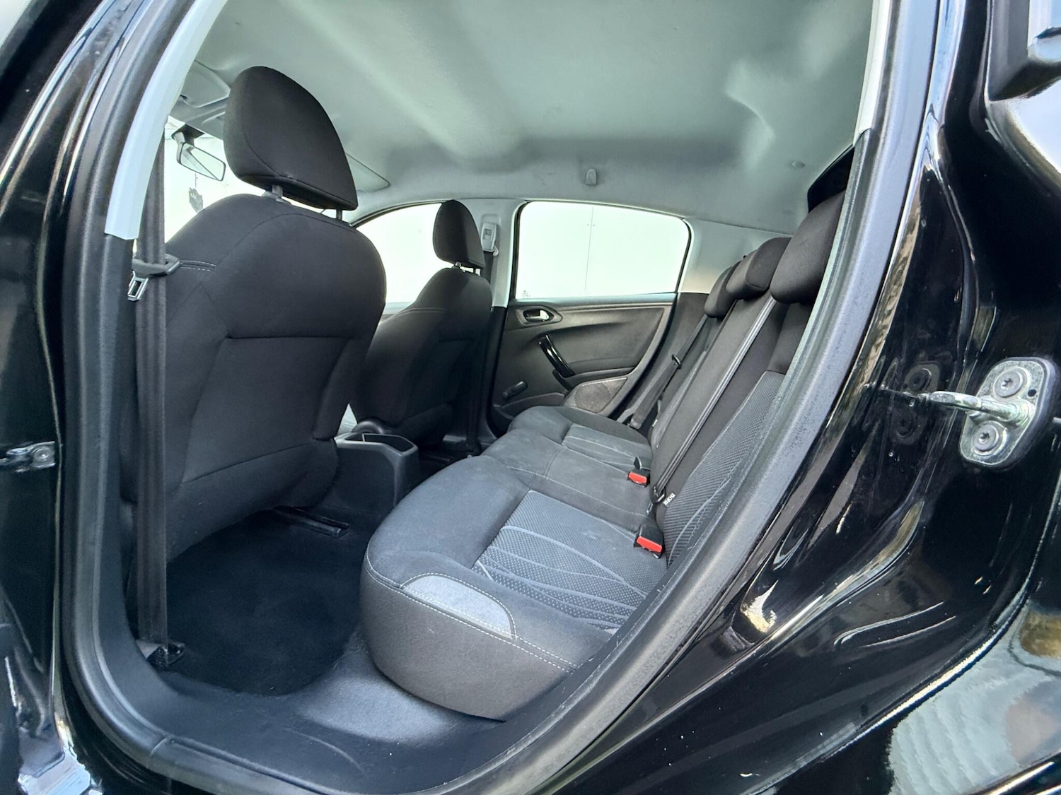 Used Peugeot 208 2015 for sale - 76377607: Photo 22