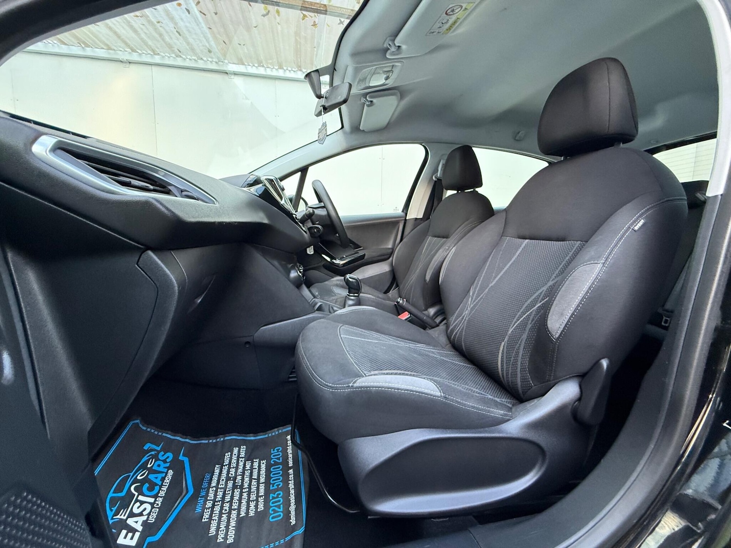 Used Peugeot 208 2015 for sale - 76377607: Photo 25