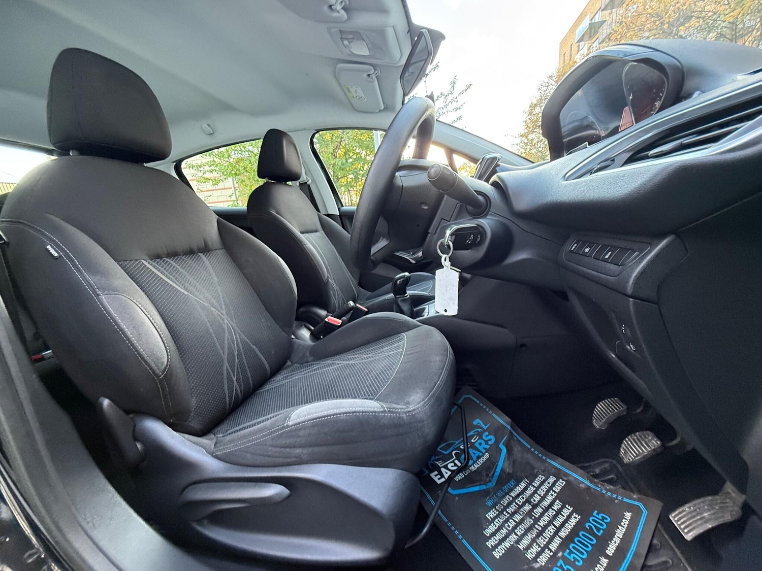 Used Peugeot 208 2015 for sale - 76377607: Photo 3